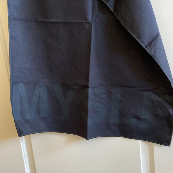 YSL Parfums drawstring pouch and towel myself - Picture 4 of 5